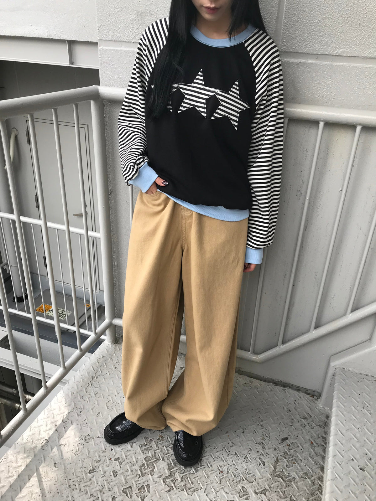 star patch border long tee