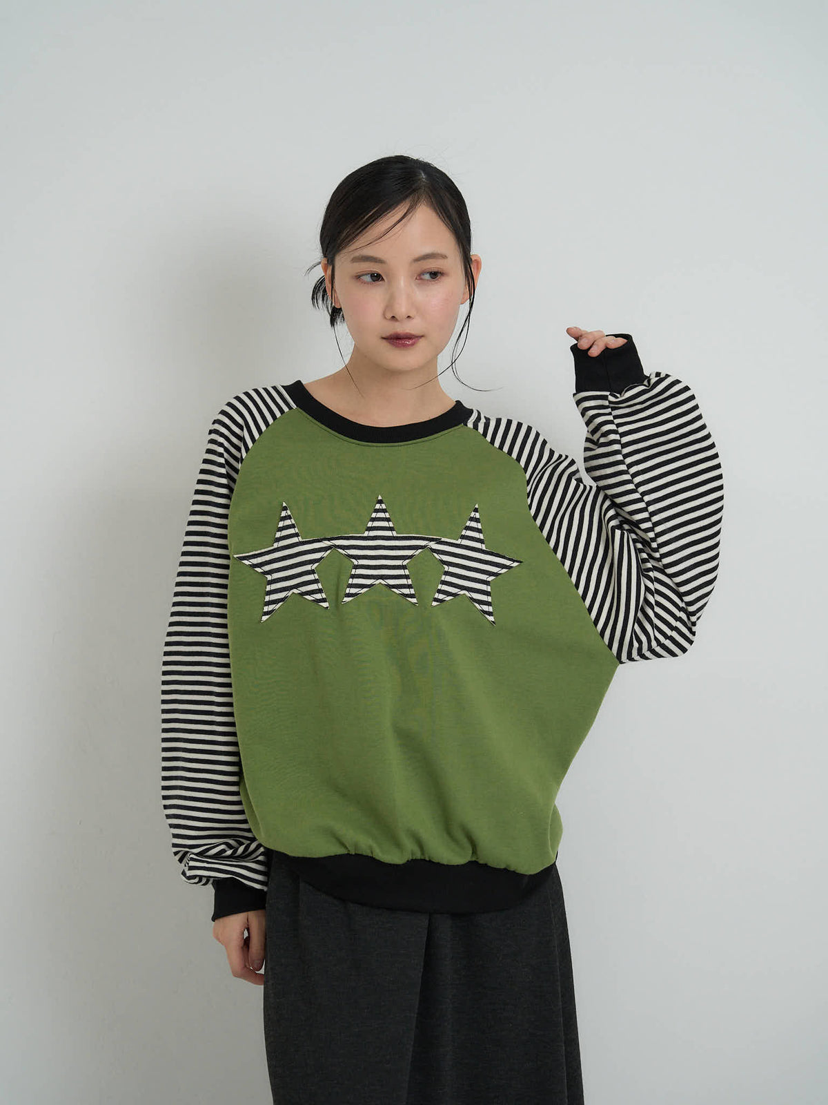 star patch border long tee